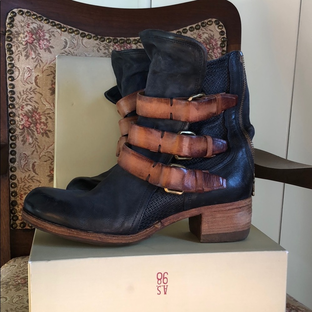 A.S. 98 Vegetable tanned Leather Booties